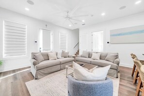 TV - Coastal Cove*Splash Pool*Walk to Beach (Miramar Beach)