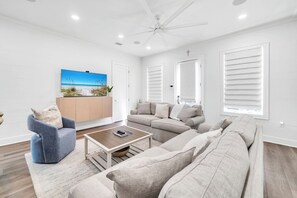 TV - Coastal Cove*Splash Pool*Walk to Beach (Miramar Beach)