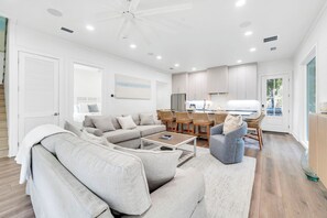 Interior - Coastal Cove*Splash Pool*Walk to Beach (Miramar Beach)