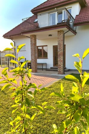 Exterior - Komfortable Wohnung mit Garten, in der Nähe des Meeres by Interhome (Sarbinowo)