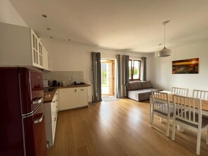 Interior - Komfortable Wohnung mit Garten, in der Nähe des Meeres by Interhome (Sarbinowo)