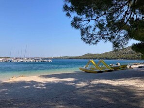 Beach - Mobilheim mit Blick auf das Wasser by Interhome (Pakoštane/Drage)