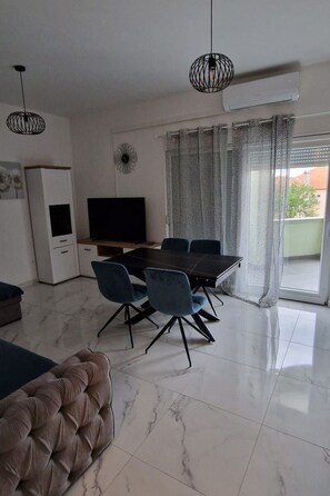 Interior - Madonna 1 by Interhome (Zadar)