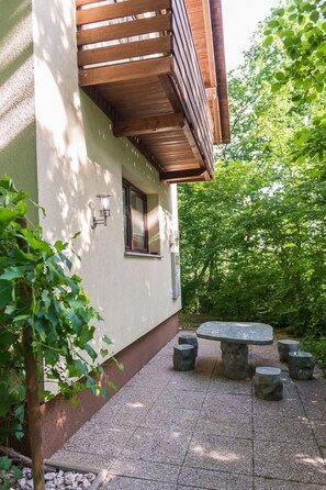 Terrace/patio - Kleines Haus am Rande des Waldes by Interhome (Kranj)