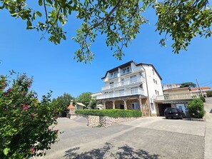 Exterior - Wohnung mit Balkon, 150 m vom Strand entfernt by Interhome (Novi Vinodolski)
