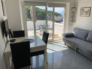 TV, fireplace, DVD player - Hütte "Moj mir" mit Blick auf das Wasser by Interhome (Brač/Povlja)