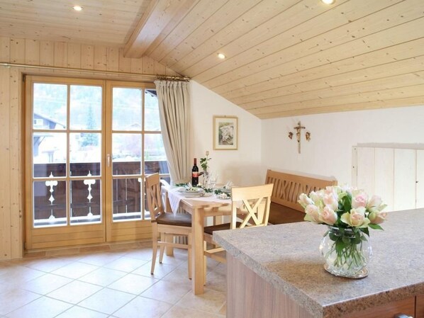 تناول الطعام