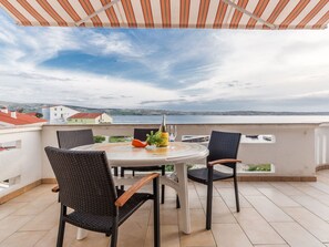 Outdoor dining - Appartement Rajka by Interhome (Pag/Zubovići)