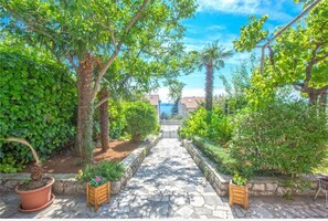 Property grounds - Wohnung in Dramalj mit Schöner Terrasse und Meerblick by Interhome (Crikvenica/Dramalj)