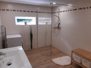 Bathroom - Teichhaus Simperle by Interhome (Grades)