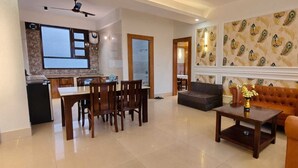 Luxury Suite | Living area | 43-inch Smart TV with digital channels - The Royal Terrace (Kasauli)