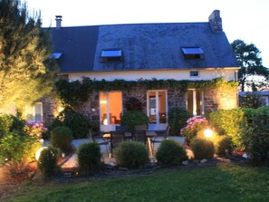 Exterior - in Sourdeval Les Bois mit Garten by Interhome (Sourdeval les Bois)