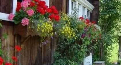 «Hüsli» by Interhome