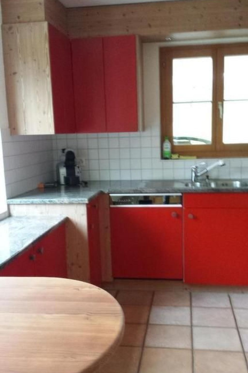 Kühlschrank, Ofen, Kochgeschirr/Geschirr/Besteck