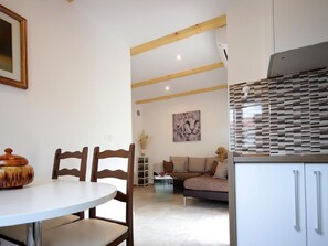 Interior - Wohnung in Šilo mit privatem Parkplatz by Interhome (Krk/Šilo)