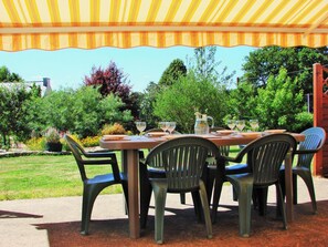 Outdoor dining - mit eigener Terrasse by Interhome (Guéhenno)