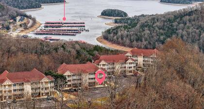 Marina View Condo: Spacious 3-bedroom Condo by Center Hill Marina .