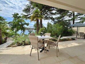 Outdoor dining - Apartment Scheich by Interhome (Krk/Šilo)