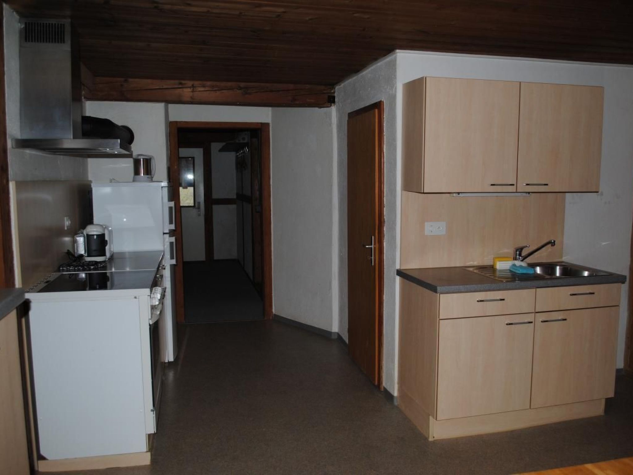 Réfrigérateur, four, lave-vaisselle