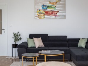 TV - Ferienvilla 'Villa Zarello by Interhome (Dragovode)