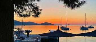 Strandhaus Hela - Ferienanlage Bain, Žut - Kornati by Interhome
