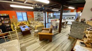 TV, fireplace, DVD player