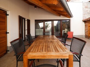Outdoor dining - mit Terrasse by Interhome (Dragišina)