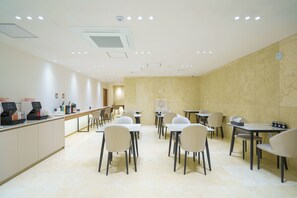 Daily continental breakfast for a fee - hotelhariu (Gwangju)