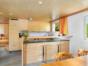Fridge, oven, dishwasher, cookware/dishes/utensils - Hof Höchi by Interhome (Engelburg)