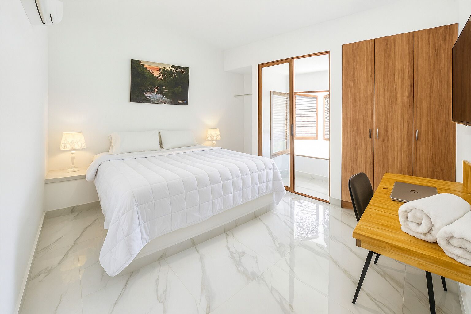 Comfort Double Room, City View | Desk, laptop workspace, iron/ironing board, free WiFi