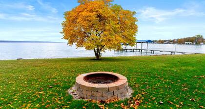 Cayuga Lakefront | Pool | Dock | FLX Wine Trail