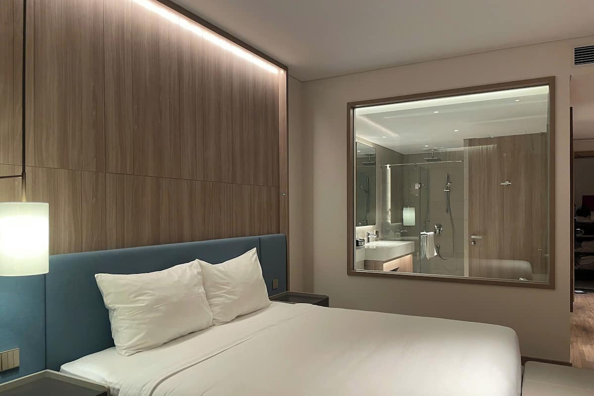 City Apartment, 1 Queen Bed, City View | Desk, laptop workspace, free WiFi