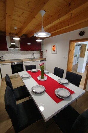Dining - "Ferienhaus Luce" - privater Pool by Interhome (Prgomet)