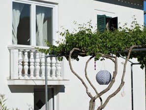 Exterior detail - Rustikales Haus in Lukoran mit privatem Parkplatz by Interhome (Lukoran)