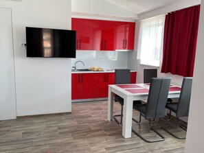 Dining - Appartement in Fažana mit Grill und Terrasse by Interhome (Fažana)