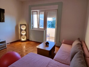Living area - Apartment O.K. by Interhome (Dragovode)