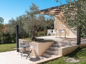 Outdoor dining - Villa Casa Vesta by Interhome (Fabci)