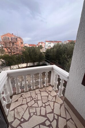 Property grounds - "Apartman Sea Breeze" by Interhome (Srima)