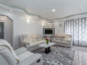 Living area - Villa Bianca mit Pool nah am Lanterna Resort by Interhome (Poreč/Tar)