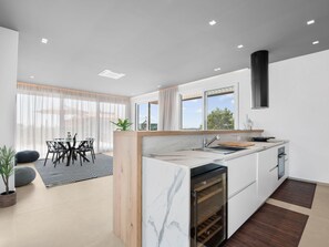 Fridge, oven, dishwasher, cookware/dishes/utensils - Villa Serena by Interhome (Dracevac)