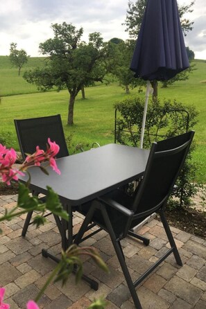 Outdoor dining - Steinern by Interhome (Ufhusen)
