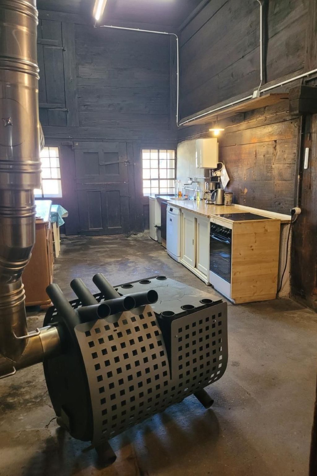 Frigorifero, forno, lavastoviglie, pentole/stoviglie/utensili