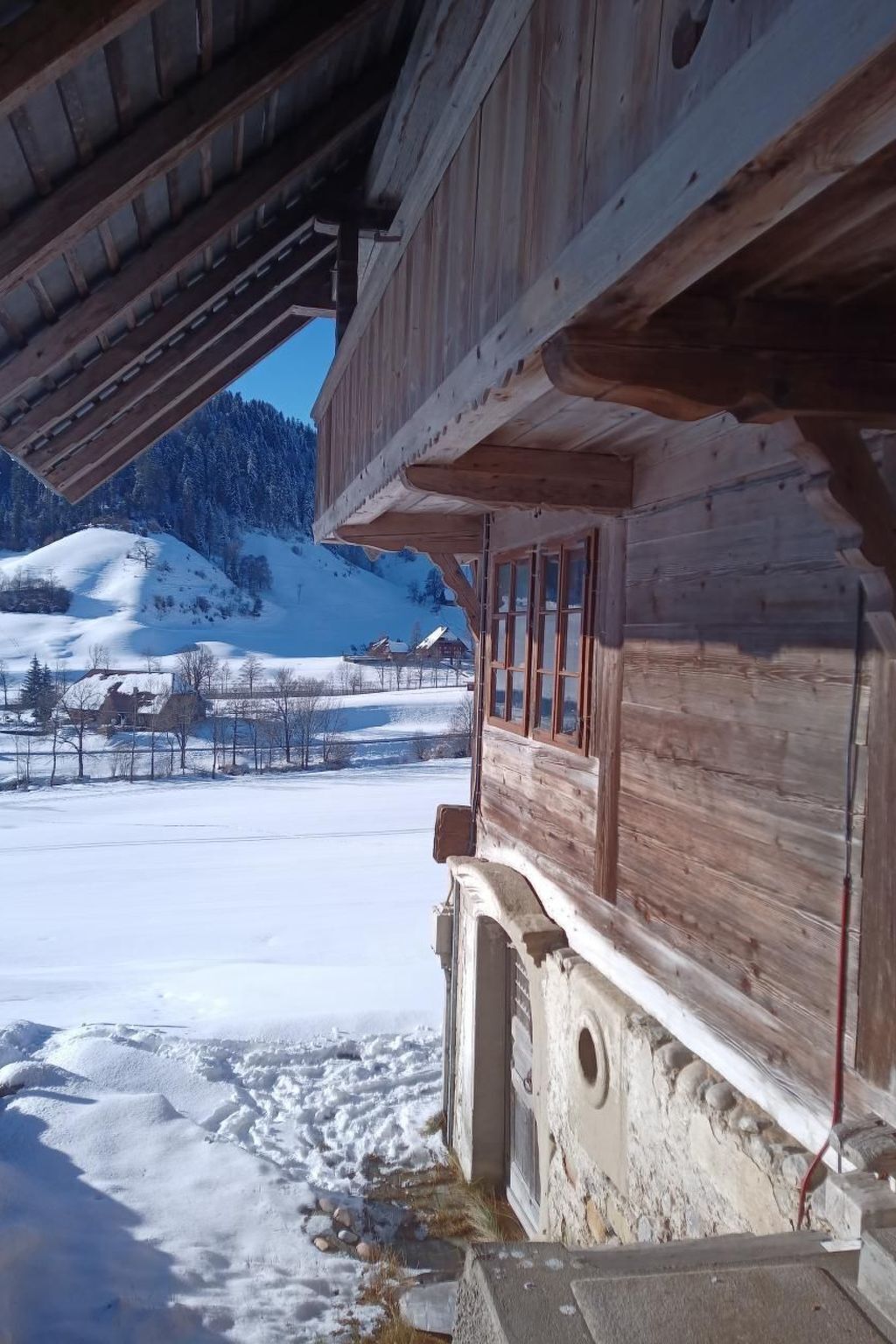 المنطقة المحيطة بالمنشأة