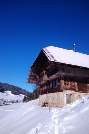 Exterior - Antikes Ferienhaus by Interhome (Trub)