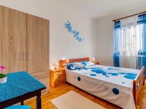 2 bedrooms, Internet