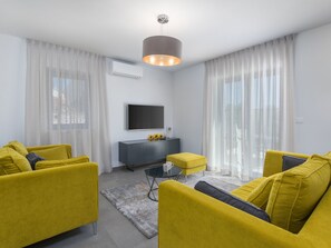 Living area - Villa Daniela by Interhome (Dracevac)
