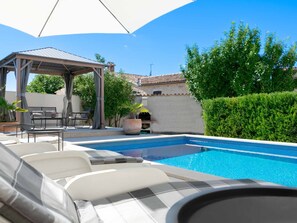 Pool - Villa Martin - Rückzugsort auf dem Land mit Pool by Interhome (Jakovici)