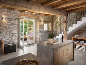 Interior - Villa Flavia Traditionelles Steinhaus mit Pool by Interhome (Umag/Juricani)