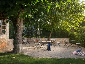 Outdoor dining - Villa Flavia Traditionelles Steinhaus mit Pool by Interhome (Umag/Juricani)