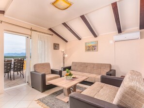 Living area - Appartement in Soline mit Großer Terrasse by Interhome (Krk/Čižići)